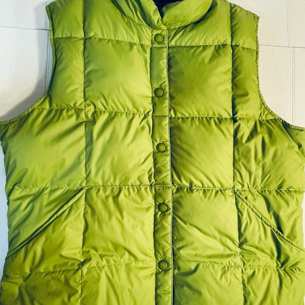 Lands End Down Vest. Women’s Medium 10-12